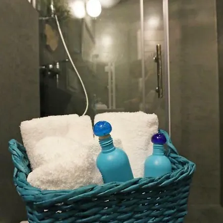 Val & Mar زادار